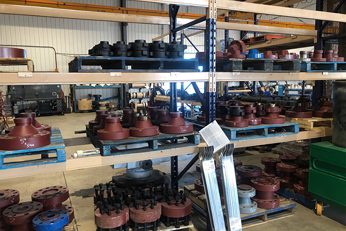 Wide selection of valves and flanges